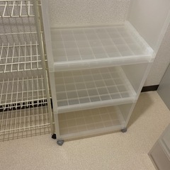 無印良品棚　カートの画像