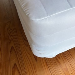 無印良品 セミダブルベッド　脚付マットレスの画像