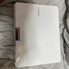 東芝レグザ　ポータブルDVDプレーヤーの画像