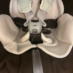エールベベ　チャイルドシートの画像