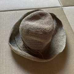 夏の帽子の画像