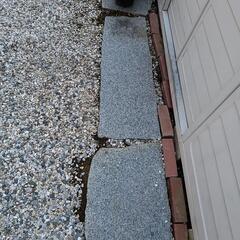 灯籠・御影石敷石の画像