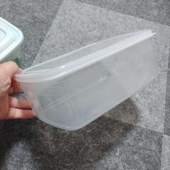 タッパー３個の画像
