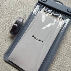【新品】お値下げしました‼️　防水スマホケース IPX8防水 水中撮影ケース 浮くスマホケース ネックストラップ付きケース アウトドア用スマホカバー 旅行用スマホカバー スマホ保護ケース 衝撃吸収ケース スマホ防水カバー の画像