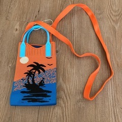 新品 スマホショルダーバッグの画像