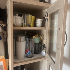 食器棚の画像