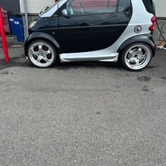 左ハンドルの画像