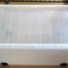 衣装ケース、2個の画像
