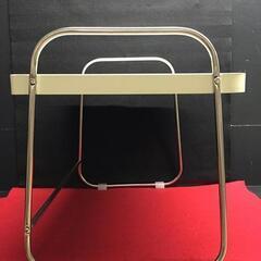 【リサイクルストアスターズ吉野店】【中古品】小型テーブル アイボリーカラー 使い方次第の画像