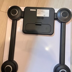 OMRON 体重計　の画像