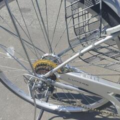27インチ 🚲 中古 自転車 11,800円 🔁6段切替 🔑鍵 💡ライト付 新規防犯登録料コミ 933の画像