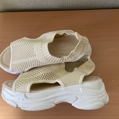 新品同様　レディース靴の画像