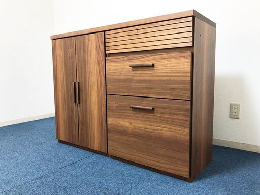 モダンスタイル食器棚 エフィーノ【未使用】アルダー無垢材オイル塗装　強化紙化粧板 モダンスタイル食器棚 エフィーノ【未使用】アルダー無垢材オイル塗装