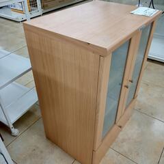 リユースのサカイ太田店★ジモティ割あり★  食器棚 木目 H83×D43×W59.5 クリーニング済み OJ10856の画像