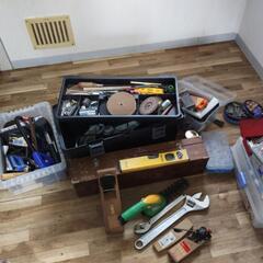 交渉中取りに来ていただける方限定工具箱や釘道具類 写真に写っているもの全ての画像