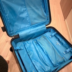 機内持ち込み　木目調　スーツケースの画像