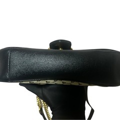 極美品GUCCI マーモント チェーン ショルダー ベージュ×ブラック446744の画像