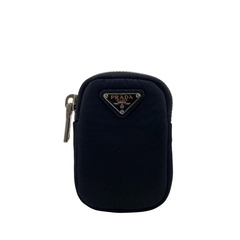 プラダ PRADA ポーチ 三角ロゴ バッグチャーム コインケース イヤホンケース 小物入れ ブラックの画像