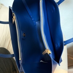チャールズアンドキース　青　バッグの画像