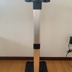 掃除機スタンドの画像
