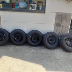 ハイエース　夏タイヤ新品外しホイール付き　195/80/15 LT　5本の画像