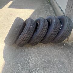 ハイエース　夏タイヤ新品外しホイール付き　195/80/15 LT　5本の画像
