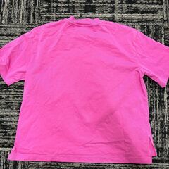 ユニクロAirism　Tシャツ　ピンクの画像