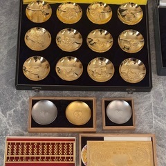 【縁起物】 金盃 干支 24KGP 酒器 そろばん ゴールド お札 　の画像