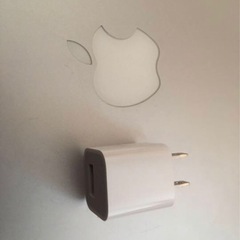 アップル Apple iPhone純正品付属品充電器 未使用の画像