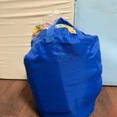 100円　知育教材、絵本、からおもちゃまで大量の画像