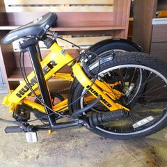 【JM745保管M】HUMMER ハマー 折り畳み自転車 イエロー 黄色 20インチ 6段変速 折りたたみ自転車の画像