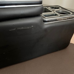 車用 ドリンクフォルダー 物置 ブラック 黒の画像