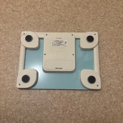 OMRON  体重計の画像