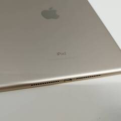 【SIMフリー】iPad 第5世代/A1823/32GB〈MPG42J/A〉の画像