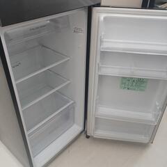 【ドリーム尾浜店】2ドア冷蔵庫　Panasonic　NR-B252T　248L　2023年製　GY　※打痕、キズ、スレ等あり　※使用感あり　 高さ(H)163.6cm× 幅(W)55.5cm× 奥行(D)63.2cmの画像