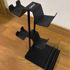 サラウンドスピーカー・モニターアーム・コントローラスタンドの画像