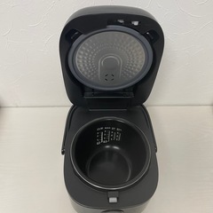 f●■TOSHIBA東芝・IHジャー炊飯器3合炊き【RC-5XT ブラック】備長炭ダイヤモンド釜 2023年製の画像