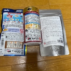 金魚の餌の画像