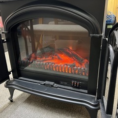【ニトリ】暖炉型ファンヒーターの画像
