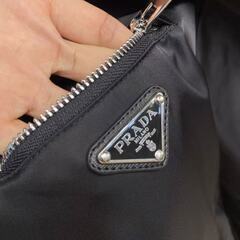 PRADA プラダ Re-Nylon ジップアップジャケットの画像