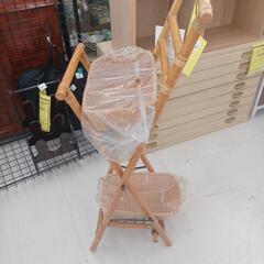 【ドリーム尾浜店】折畳ラタンラック　NA　※多少の使用感あり　 高さ(H)110cm× 幅(W)36cm× 奥行(D)40cmの画像