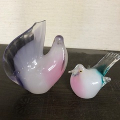 鳥の置物の画像