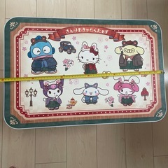 サンリオテーブルの画像