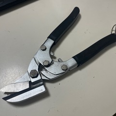 三菱マテリアル　ハサミの画像