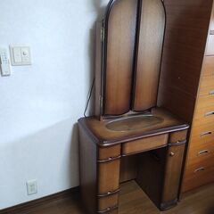 ちゃんとしたドレッサーですの画像