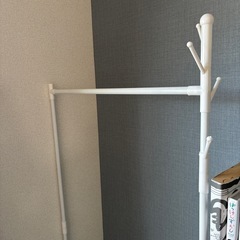 ハンガーラック 9/5 15時までの画像