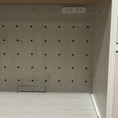 オシャレな食器棚　120cm／ベージュホワイト×ウッド調の画像
