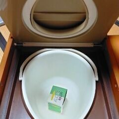 介護用品  ポータブルトイレ  新古品の画像