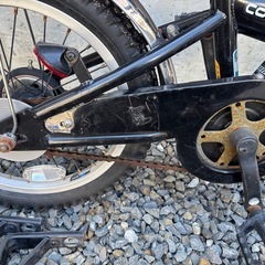 補助輪付き自転車の画像