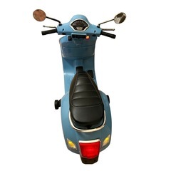 最終値下げ‼️希少！子供用電動乗用バイク Vespa ベスパ GTS Super ブルー 子供用 乗用玩具 乗れる おもちゃ インテリアにも！動作確認済み　現状品の画像